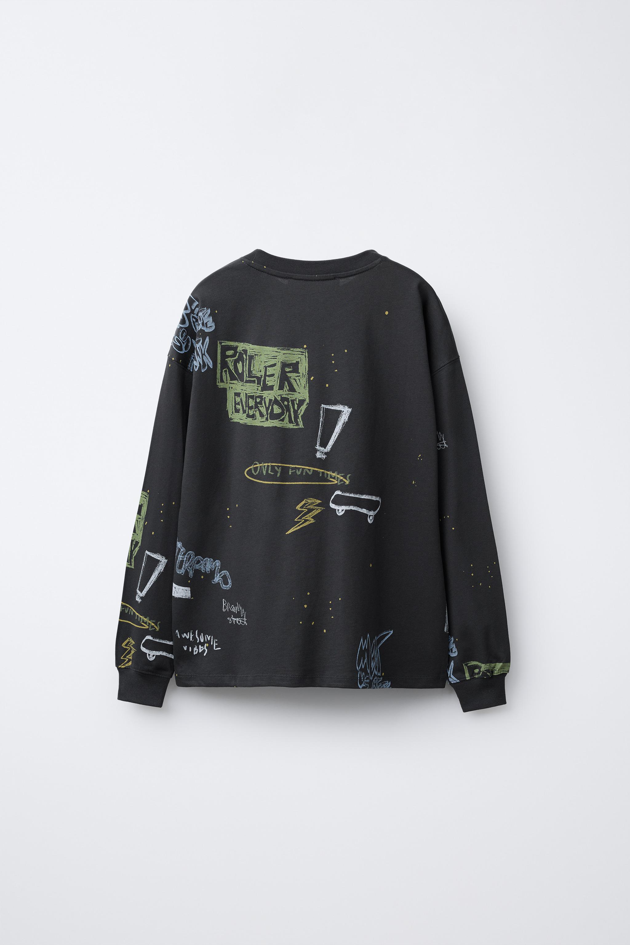 GRAFFITI PRINT T-SHIRT